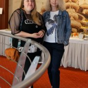 Дизайнер Савина Мария и менеджер компании "Магия света" Боровкова Надежда